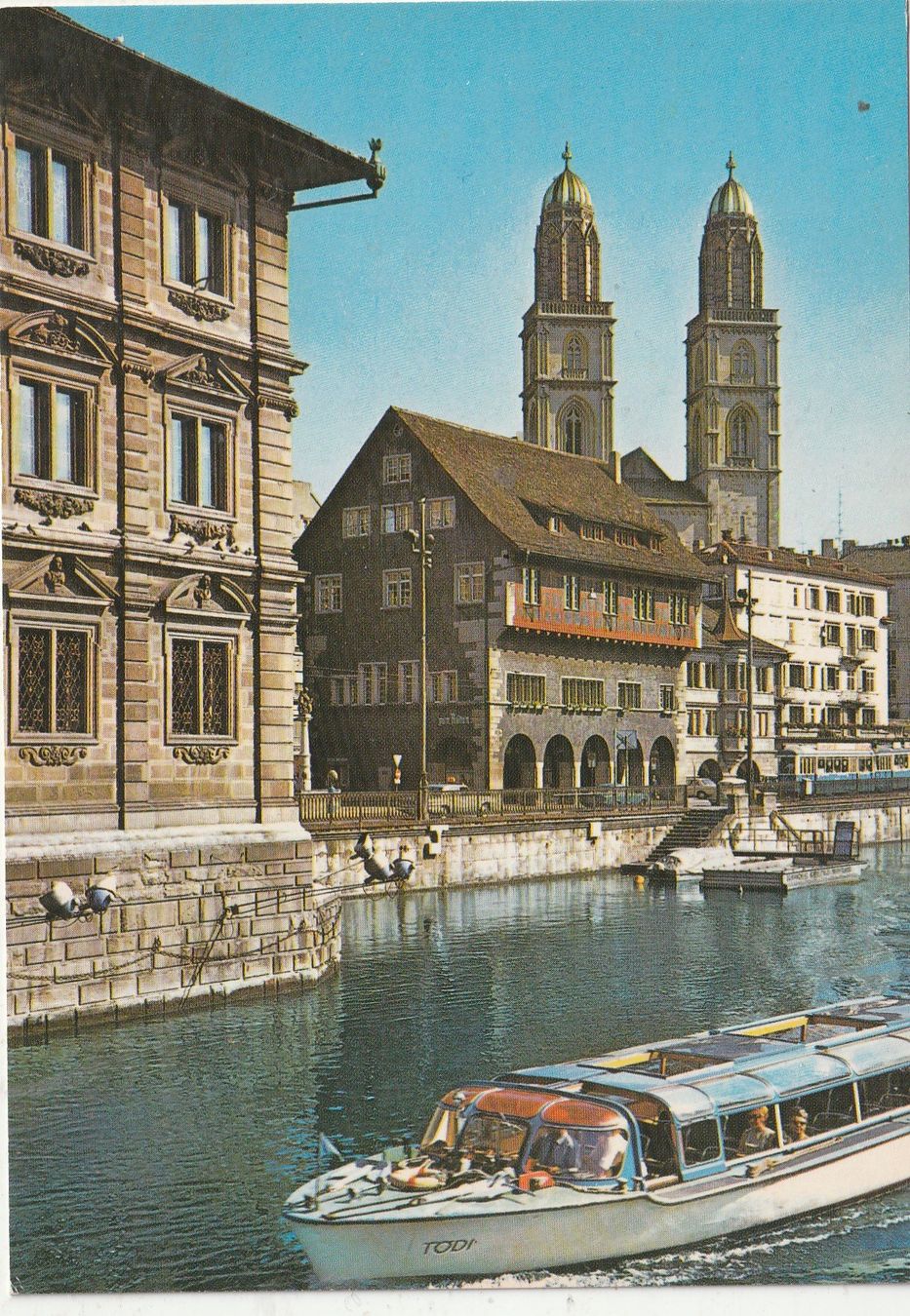Cartes postales: Zürich Grossmünster – D'occasion à Lumbrein par made02