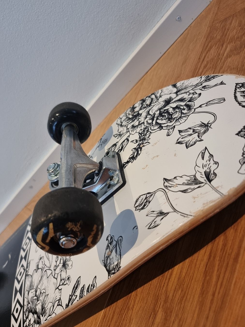 Skateboards: Skateboard  – D'occasion à Sachseln par Oberhuiser 2