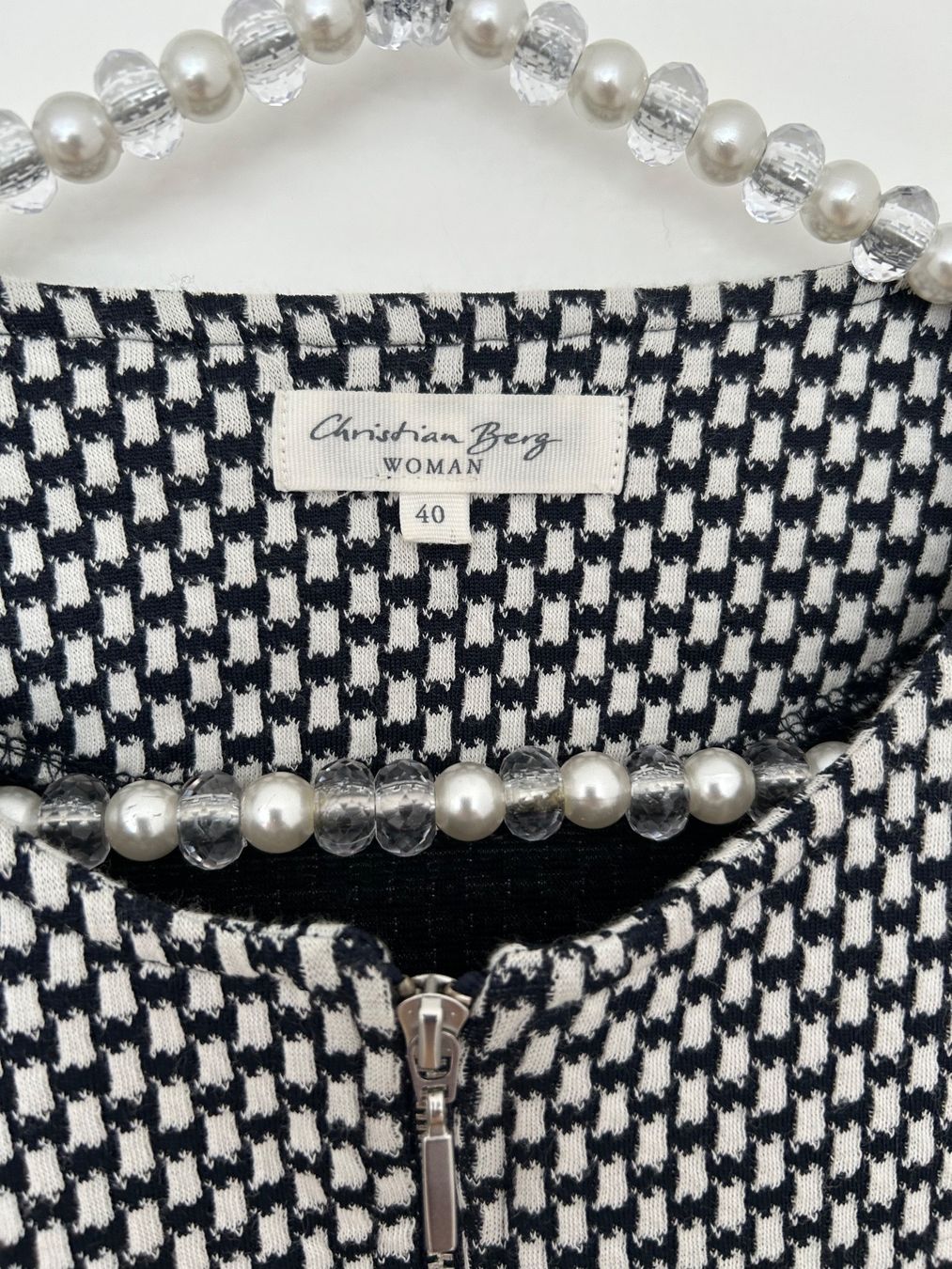 Giacche: Cristian Berg Blazer Gr.40 – Usato da Horn venduto da Resvi