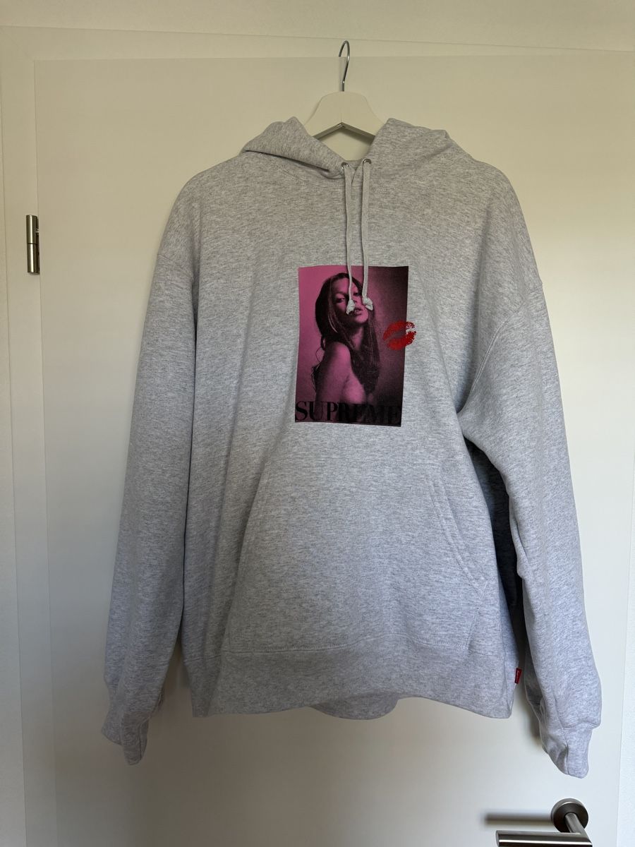 Maglioni & Felpe: Supreme Kate Moss Hoodie – Nuovo (secondo la descrizione) da Steffisburg venduto da yan_l276