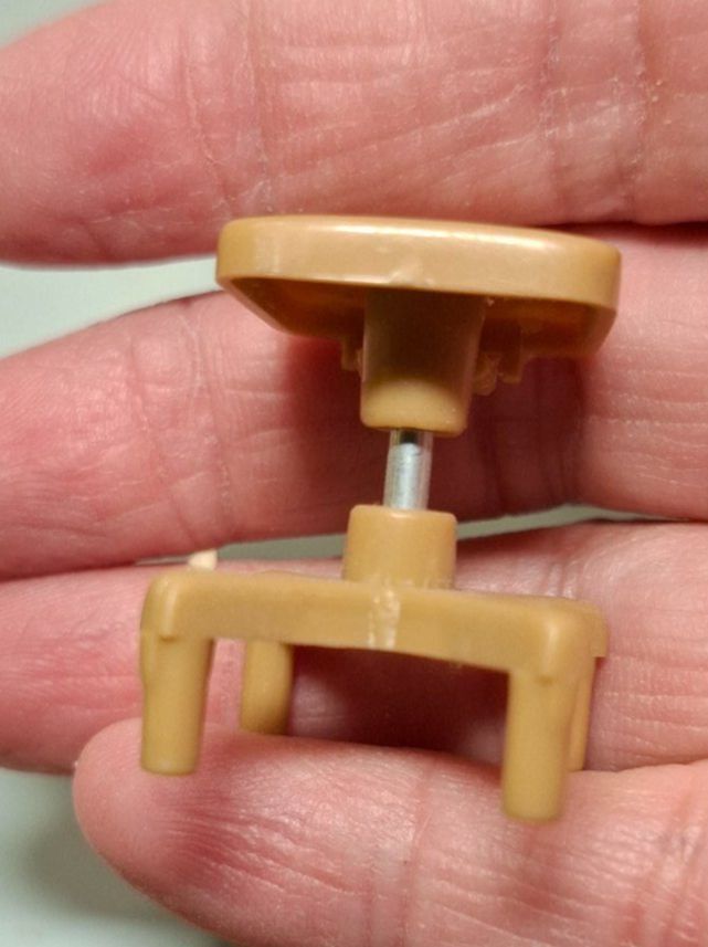 Case e mobili per bambole: Miniatur Klavier mit Hocker, Holz, wahrsch. Reutter – Usato da Schlieren venduto da Svenja7 9