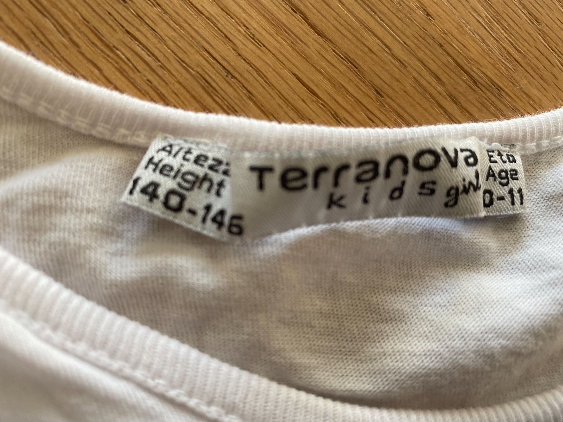 Maglioni & Felpe: Herziger Pulli von Terranova 140/146 – Usato da Fehraltorf venduto da Marlene4 3