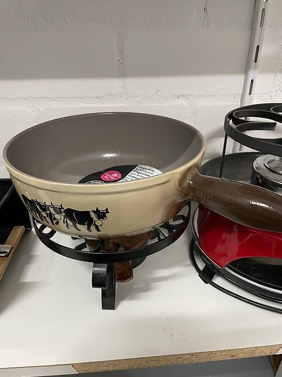 Elettrodomestici da cucina: Fondue Caquelon und Rechaud – Usato da Reinach BL venduto da mar_gb72