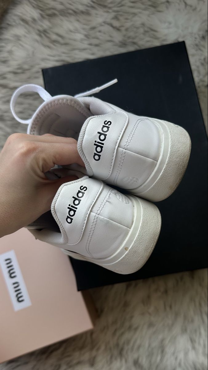 Adidas Scarpe da uomo: White Adidas Sneakers  – Usato da Wallisellen venduto da bod_72km 3
