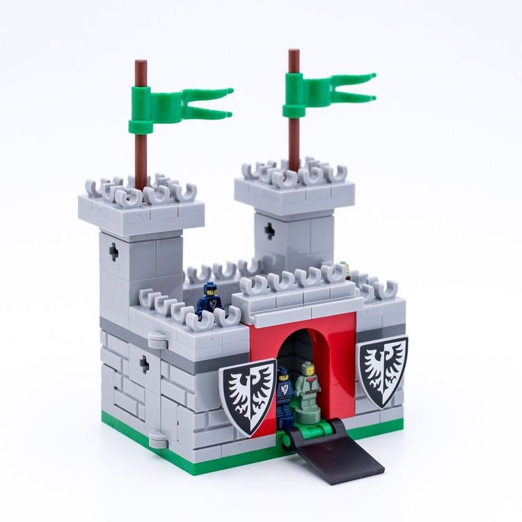 Lego Kit di costruzioni: Lego 5008074, Graue Burg Set (2023) exklusiv! NEU OVP RAR, – Nuovo e nell'imballaggio originale da Lobsigen venduto da lord_drizzt78 3