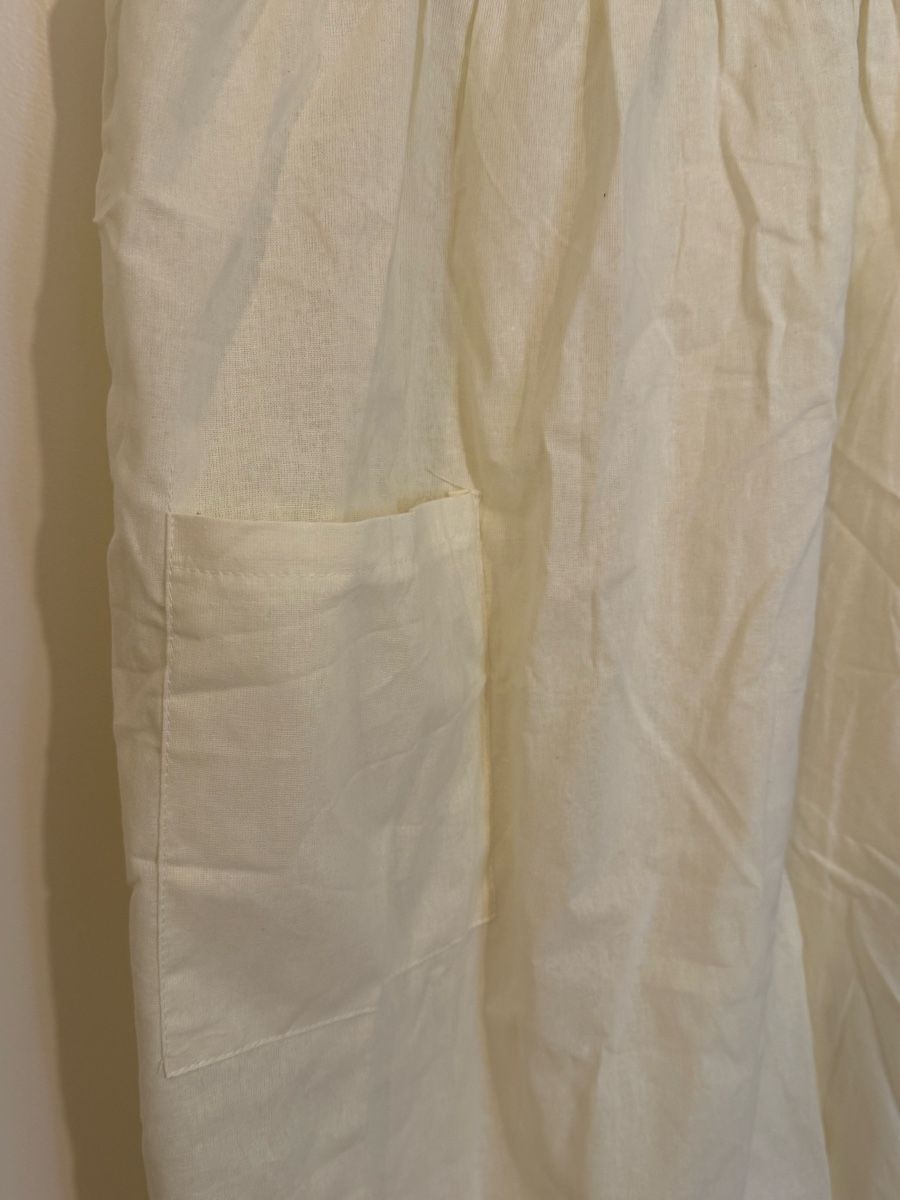 Vestiti: Cremefarbener Leinen-Kleid  – Usato da Luzern venduto da vqu_8gks 3