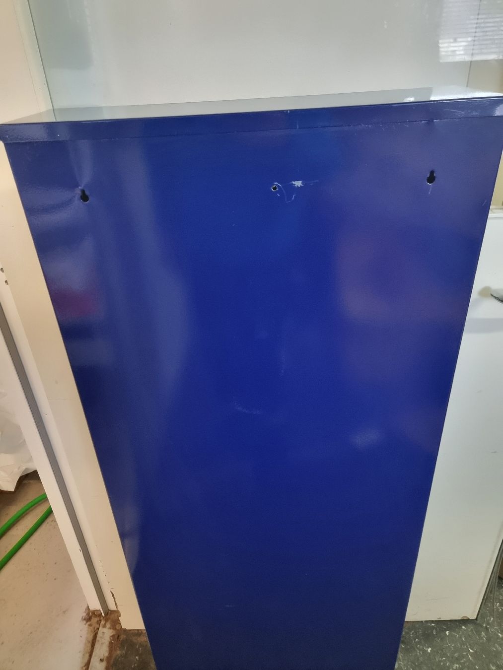 Autoribaltabili: Top Zustand! Blauer Schuhschrank mit vier Fächern. – Usato da Olten venduto da Mezopotamya 5
