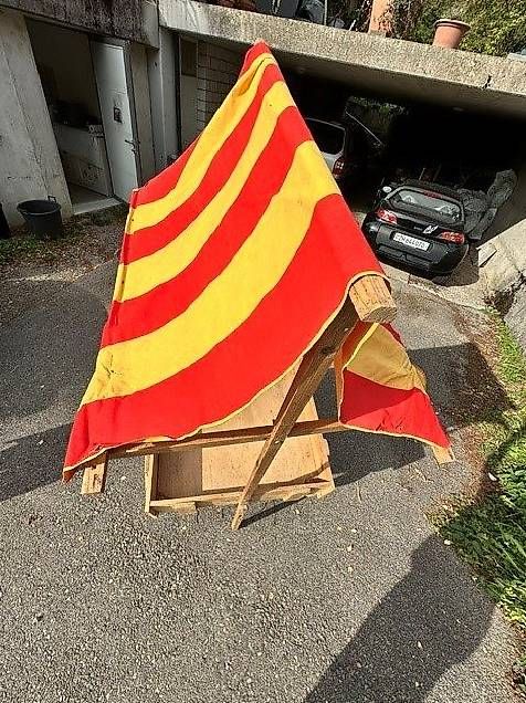 Sonstiges für Firmenanlässe & Parties: Vintage Marktstand – Gebraucht aus Elgg von Laluciole02 3