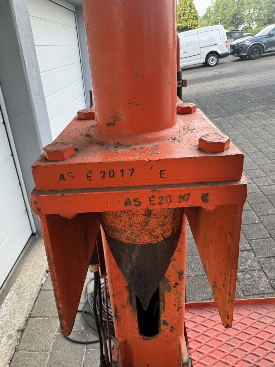 Tutte le macchine: Holzspalter guter Zustand – Usato da Möhlin venduto da mic_k7rm 4