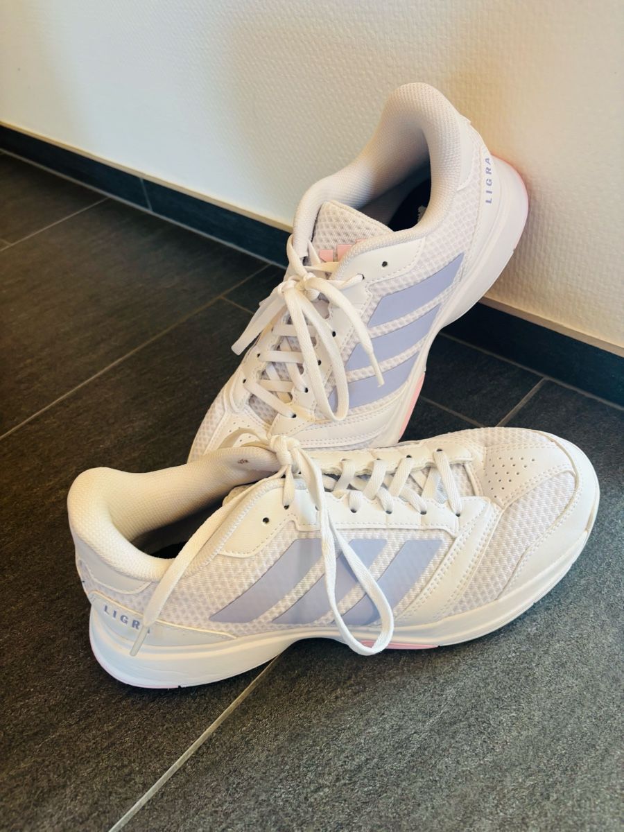 Chaussures femmes: Hallenschuh – D'occasion à Appenzell Eggerst. par bau_hl5d 3