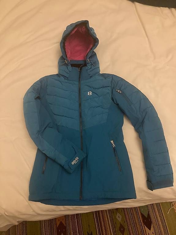 Vestes: Veste ski marque 8848 – D'occasion à Lausanne par ste_6cmk