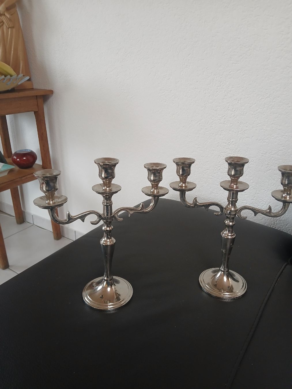 Portacandele: 2 chandeliers en alu – Usato da Corcelles-Payerne venduto da evalyne