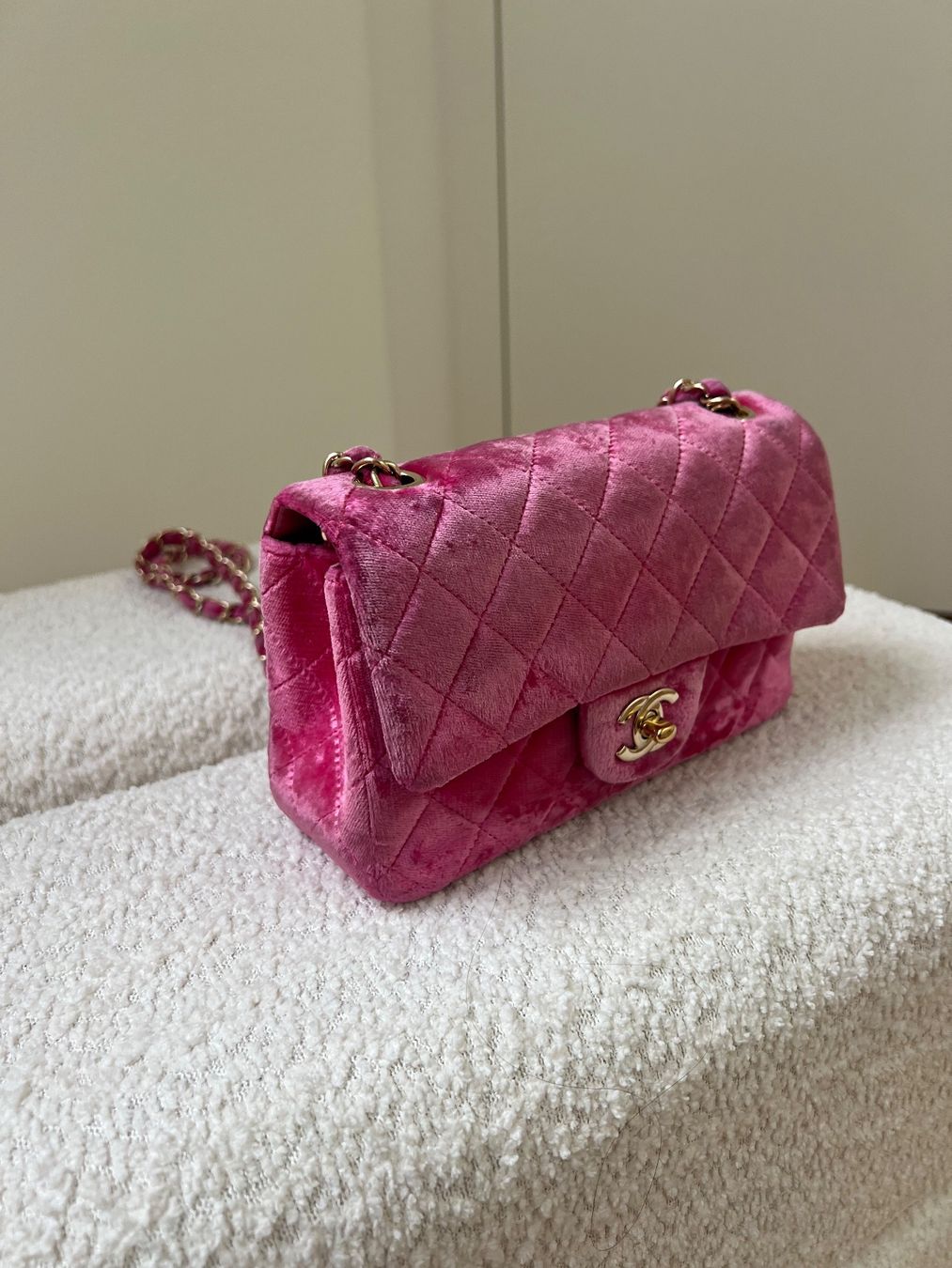 Chanel Borse da donna: Chanel sac à main en velours – Usato da Lutry venduto da roxypoxy 3