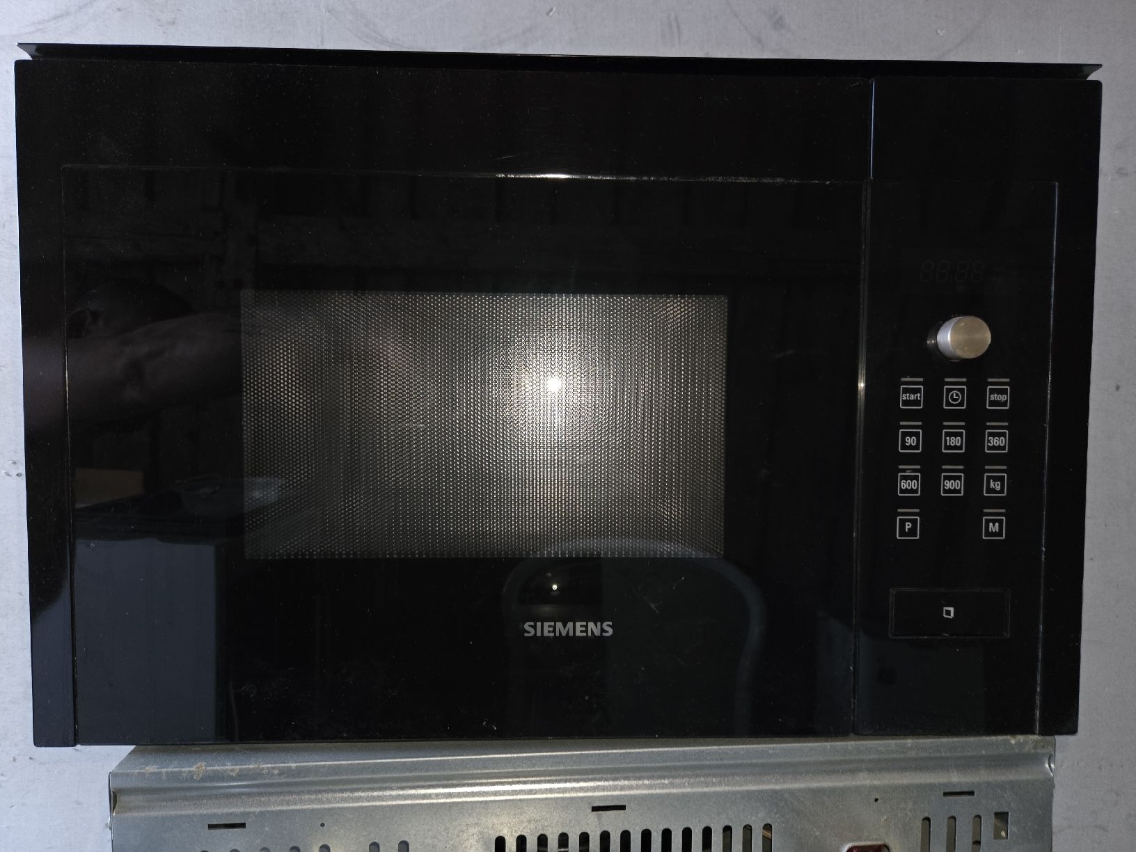 Siemens Appareils de cuisine: Siemens Mikrowelle – D'occasion à Buchs SG par ger_nqq2 1