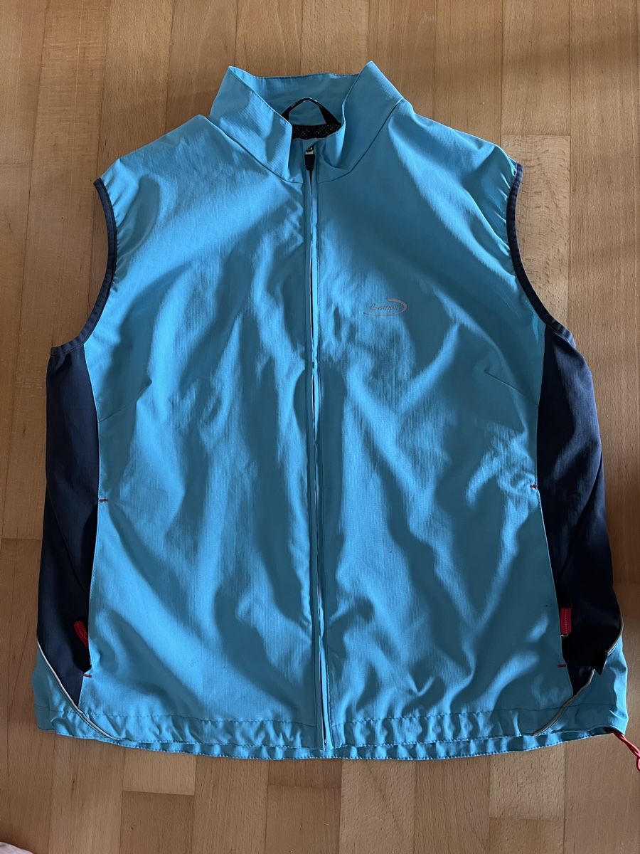 Löffler Gilets: Löffler Windstopperweste Damen Grösse 44 – D'occasion à Bassersdorf par Steyning88