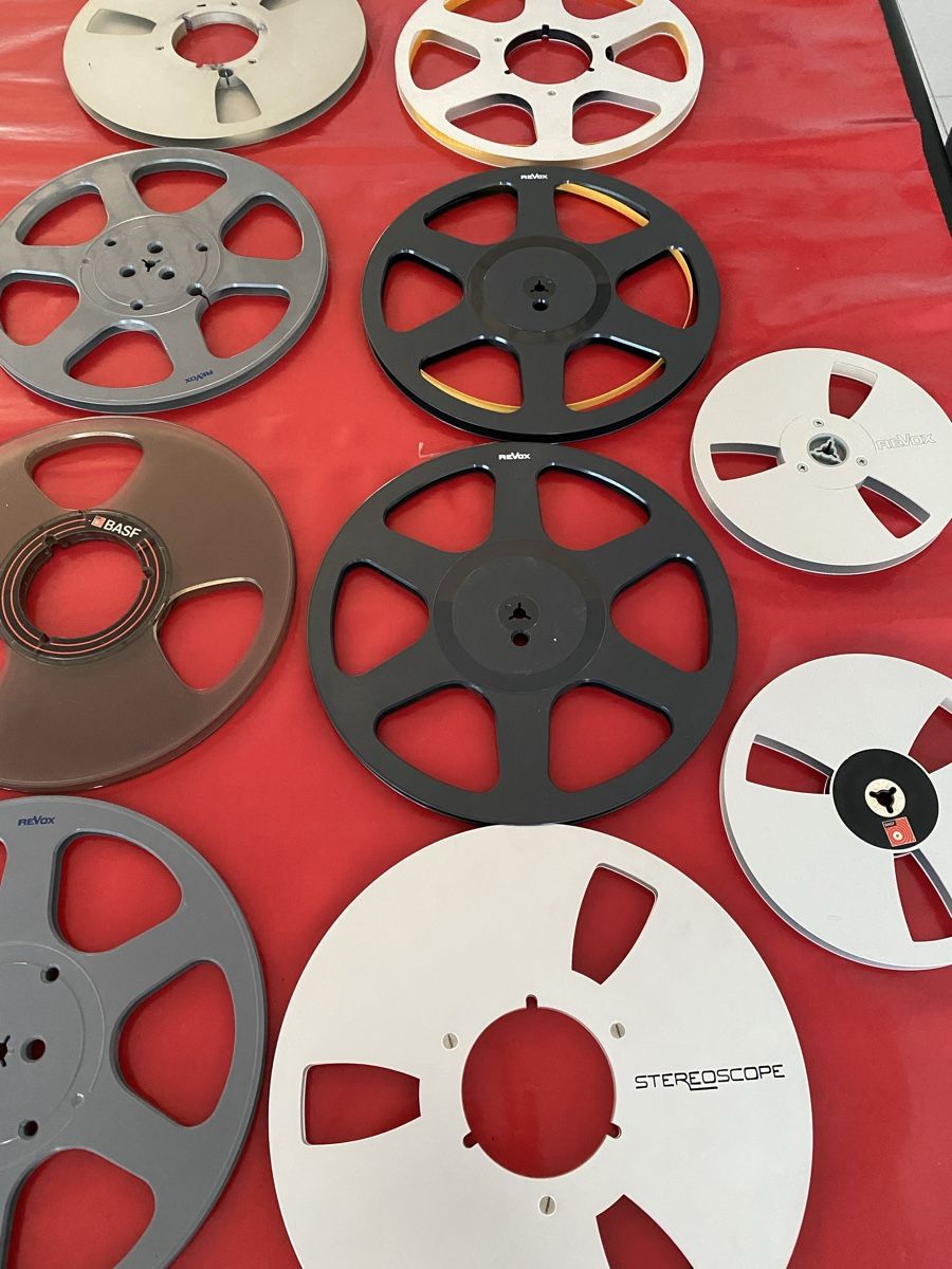 Revox Apparecchi a nastro: 10 Spulen Revox und andere – Usato da Luzern venduto da Harikan 1