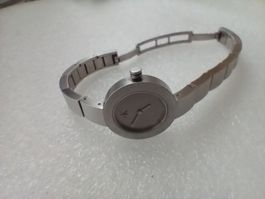 Schöne Calvin Klein K6121 Damenuhr, Swiss Made