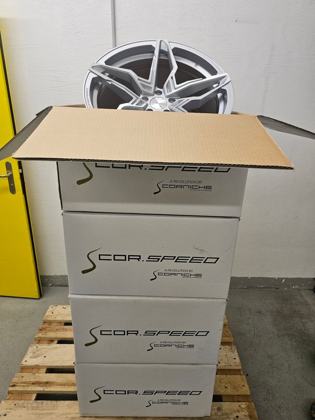 Cerchioni: Satz Corspeed Kharma 20 Zoll in Silber – Nuovo e nell'imballaggio originale da Stein am Rhein venduto da Autozubehoer-Outlet 5