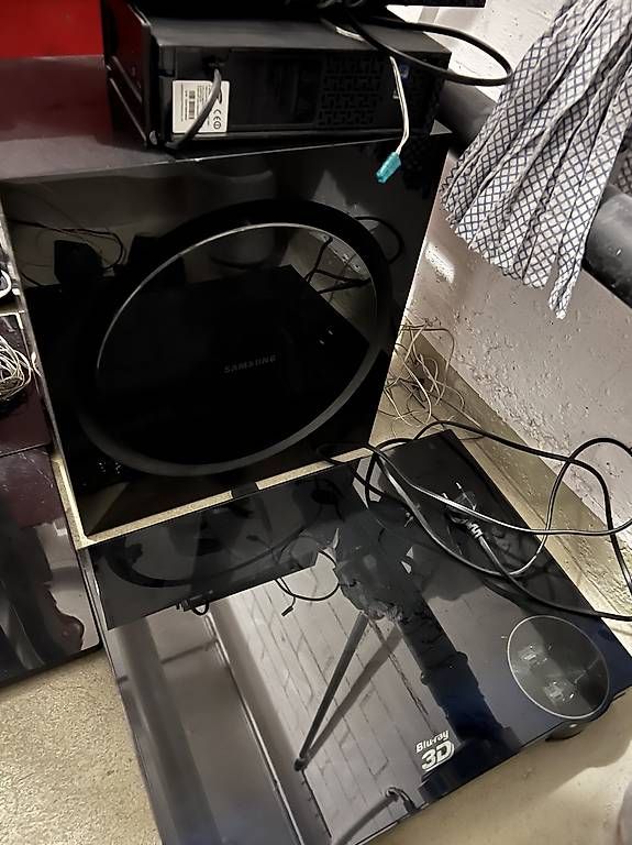 Heimkino: Heimkino Soundsystem mit DVD Player – Gebraucht aus Niederurnen von B.15 1
