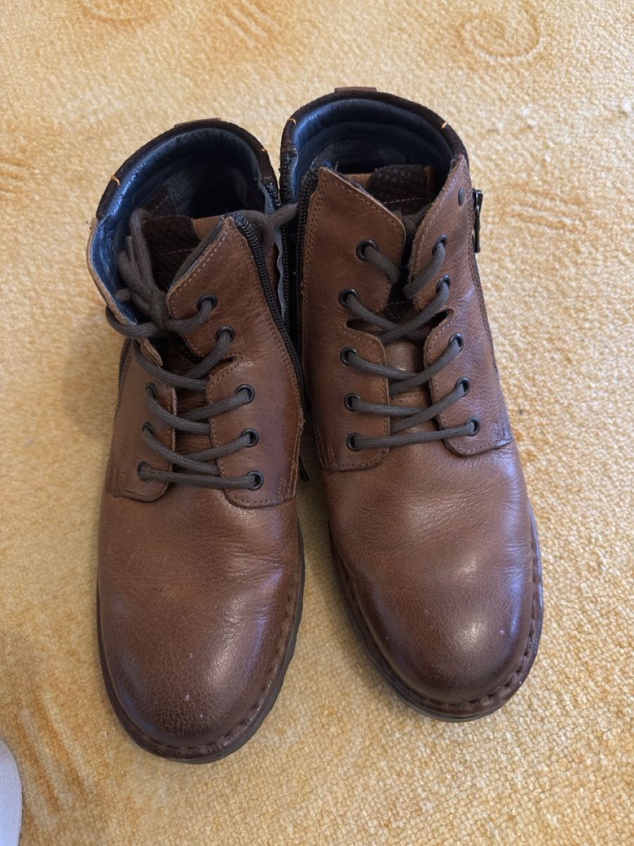 Scarpe da uomo: Braune Herrenstiefel aus Leder – Usato da Zürich venduto da nun_zfl2 1