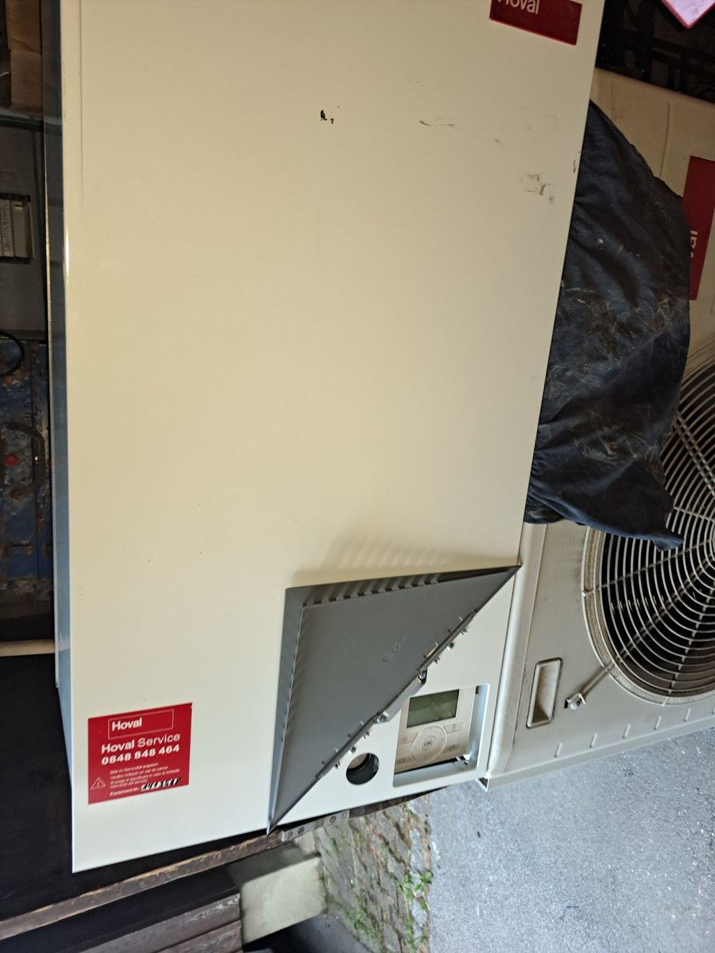 Hoval Radiateurs: Wärmepumpe Hoval 8 kW – D'occasion à Schwanden GL par roerich20 1