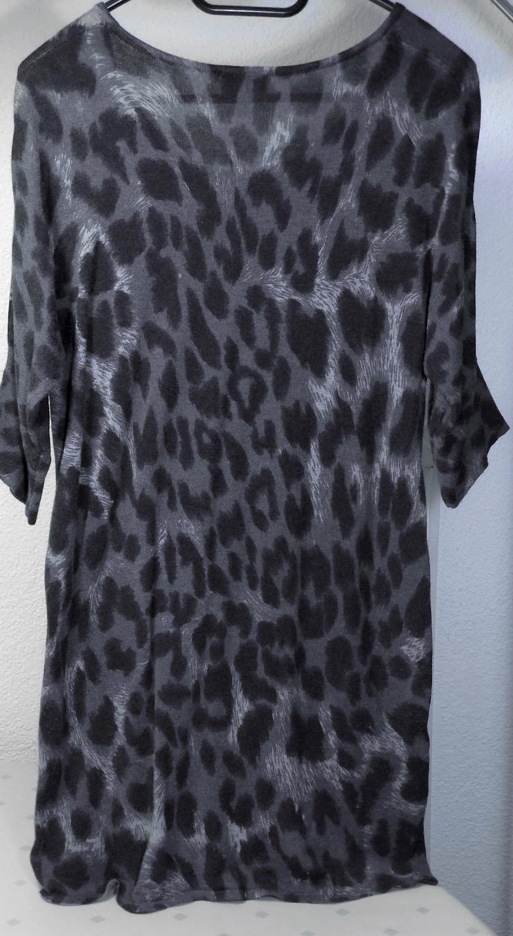 Maglioni & Felpe: Longpullover, d’grau-schwarz-hellgrau, Leopard Print, Gr.38 – Nuovo (secondo la descrizione) da Schwerzenbach venduto da vimo-18 1