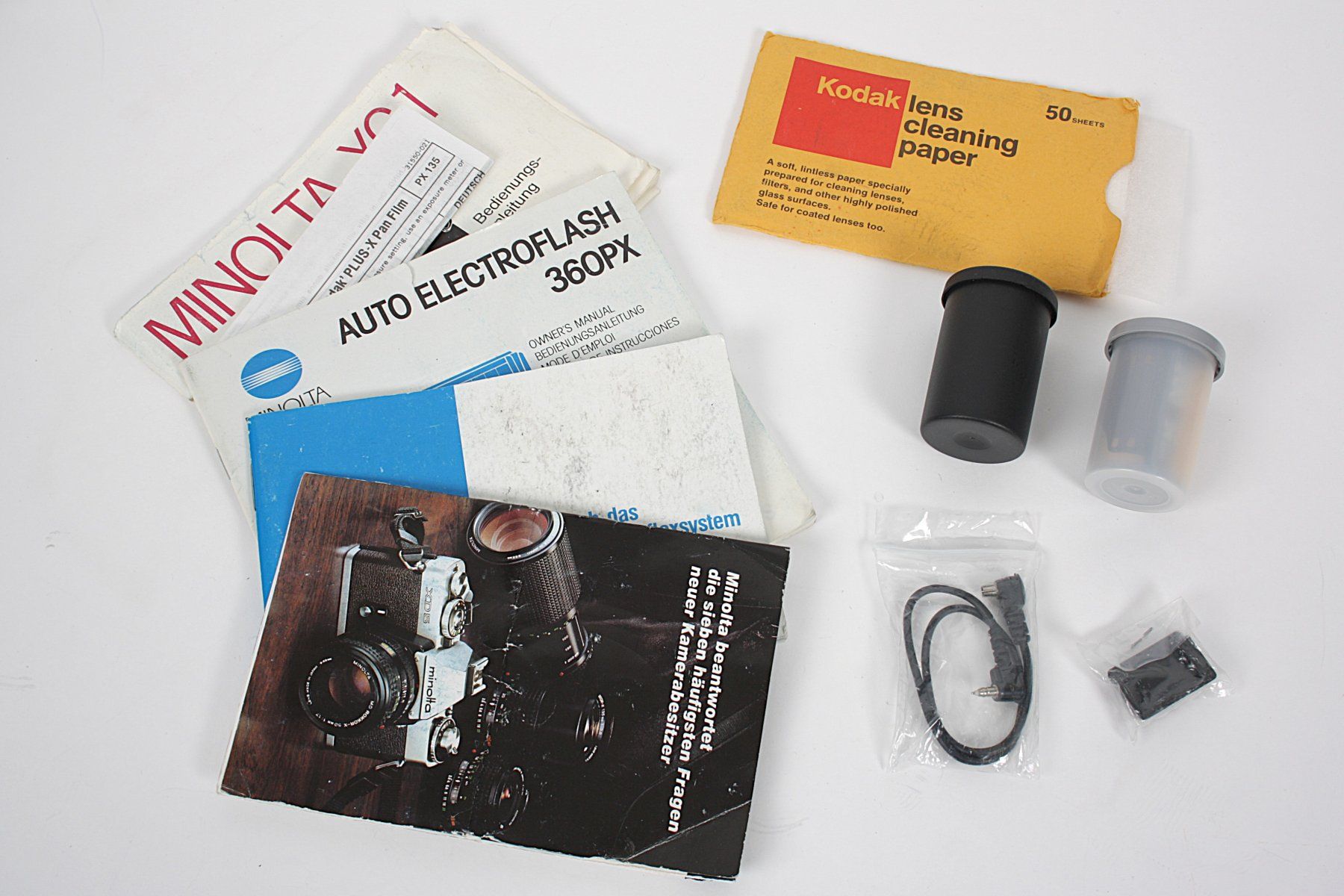 Minolta Appareil photo: MINOLTA Kamera, 2 Objektive, Blitzlicht und Tasche – D'occasion à Zollikofen par Restwert_Zollikofen 9