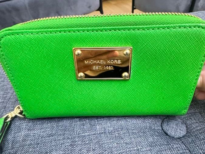 Michael Kors Portafogli: Michael Kors | Tasche | Etui – Usato da Kilchberg ZH venduto da nad_6dwp