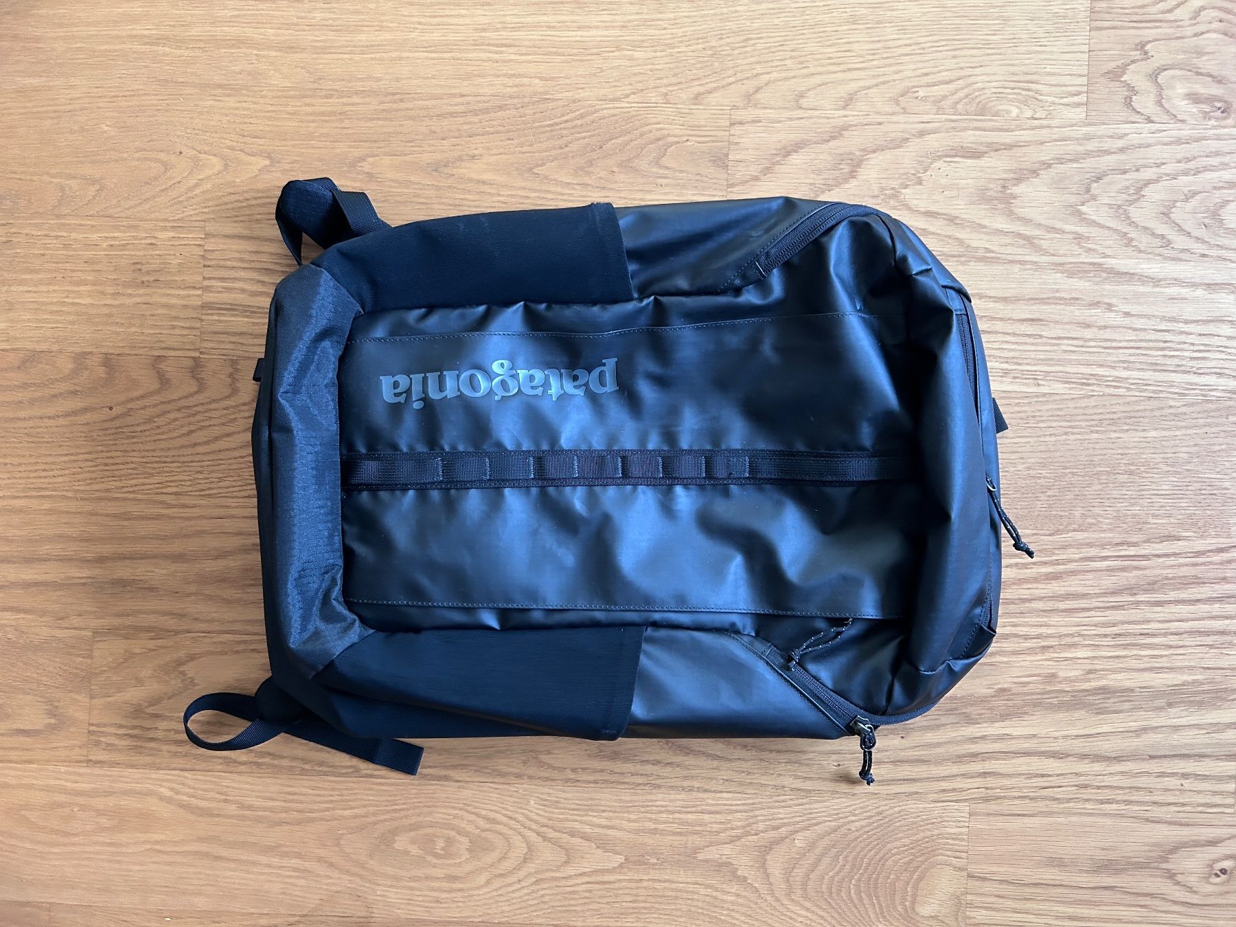 Patagonia Zaini: Patagonia Black Hole Backpack – Usato da Bern venduto da BZau