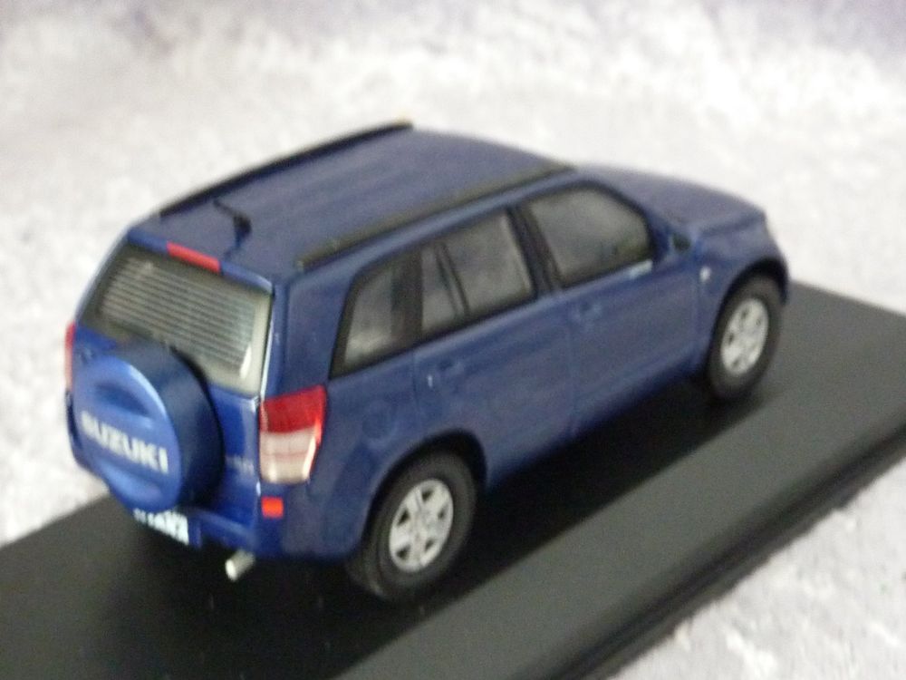 Rietze 1:87 Suzuki Grand Vitara Guardia Civil excellent état no box