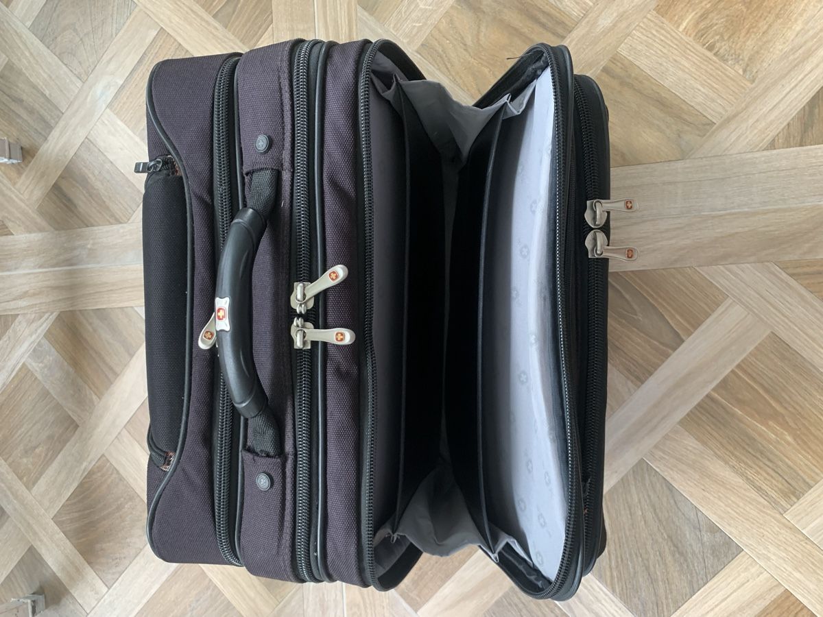 Valigie & Borse: Trolley Wenger + Sac pour laptop – Usato da Biel/Bienne venduto da granitod 6