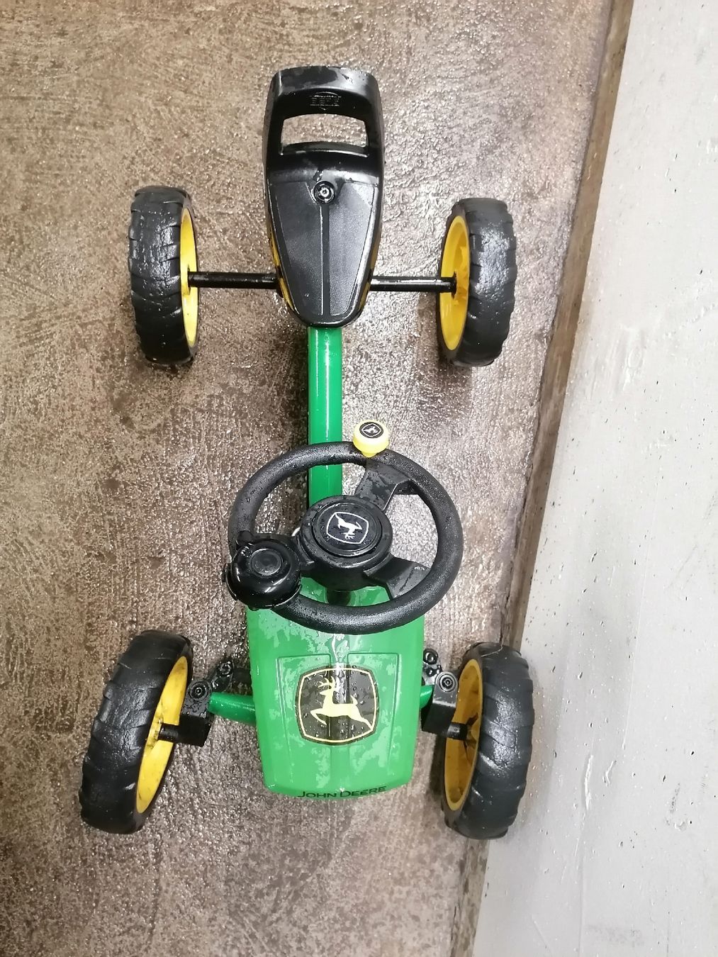 John Deere Fahrzeuge für Kinder: Tretttraktor Berg  – Gebraucht aus Horn von van_zw6w