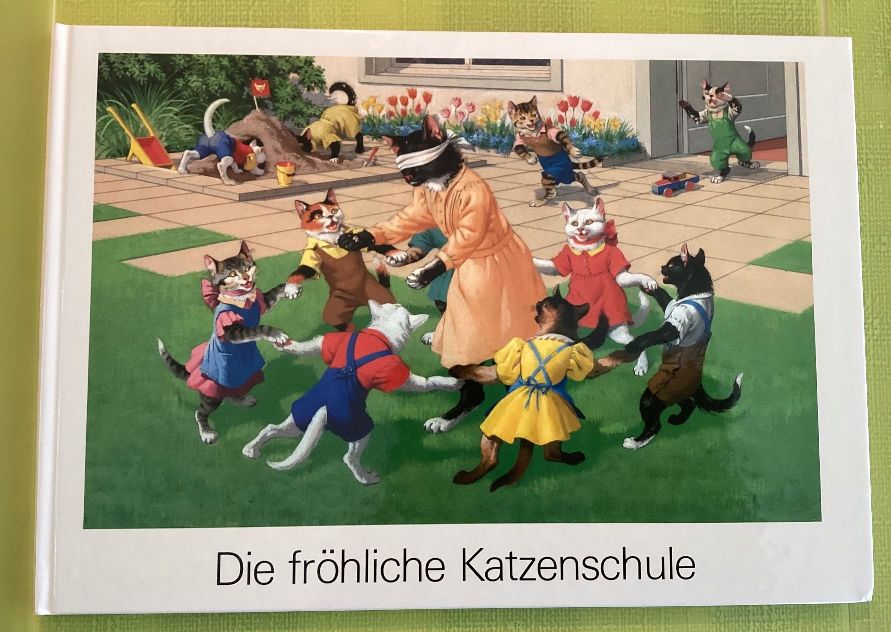 Libri: 4 Kinderbücher / Katzengeschichten / Katzenschule – Usato da Beinwil am See venduto da kae_gh7c 4