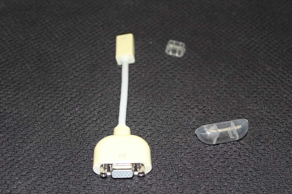 Lecteurs & Adaptateurs: Mini DisplayPort auf VGA-Adapter – Neuf (Voir description) à Kirchdorf AG par Apost008
