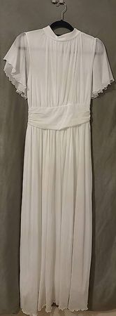Traumhaftes weisses Maxikleid aus Chiffon mit Flatterärmeln