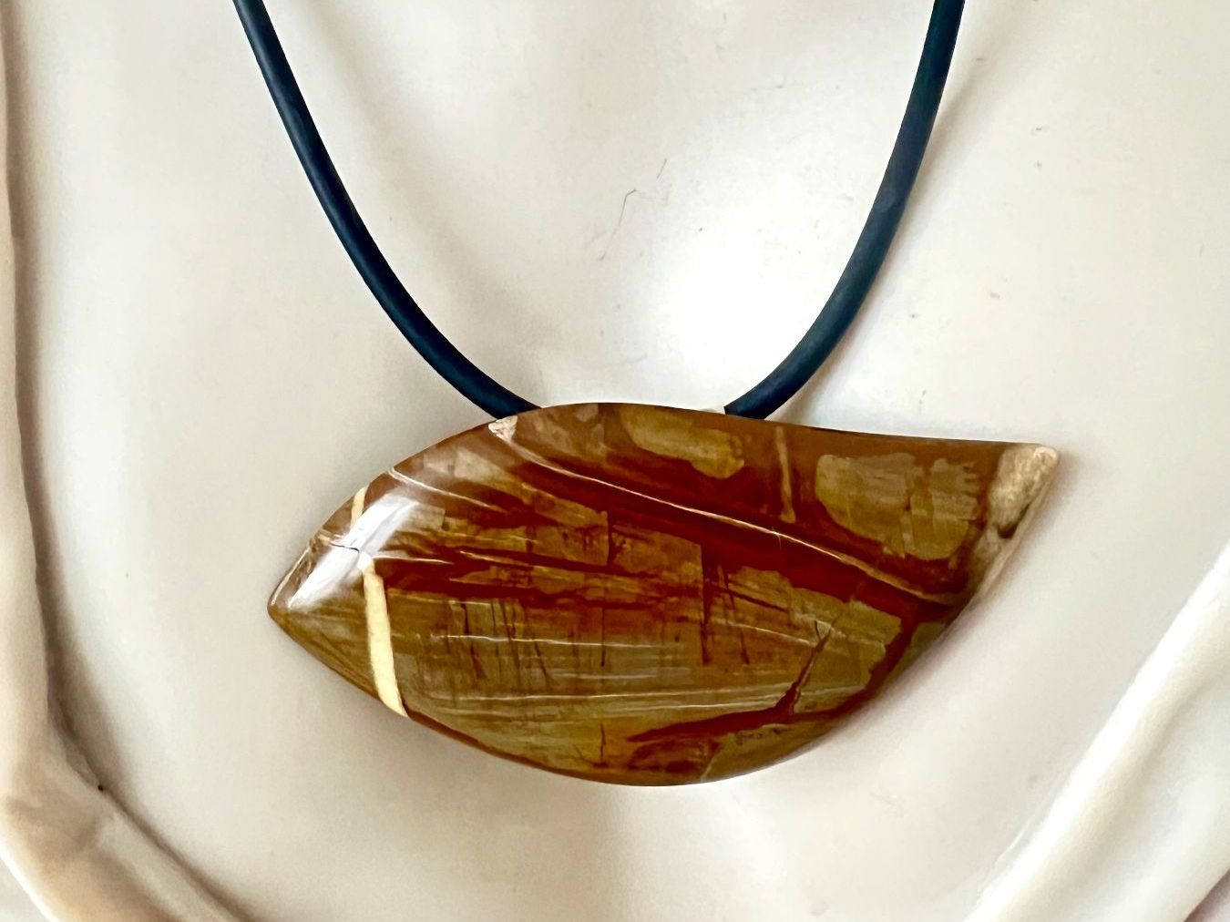 Catenine: 8.5cm XL Jaspis Silber gefasst Kautschuk Statement Collier – Usato da Ruswil venduto da artbyhand 5