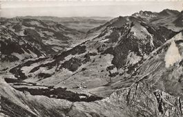 Brienzer Rothorn BE Berggrat Panorama Wanderweg