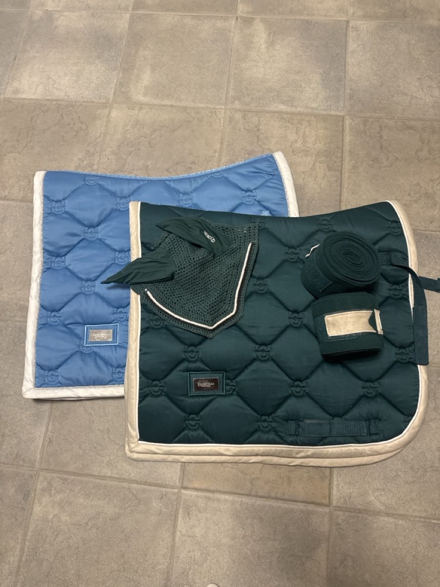 Coperte: 2 Schabraken Equestrian Stockholm – Usato da Maienfeld venduto da Pilfly