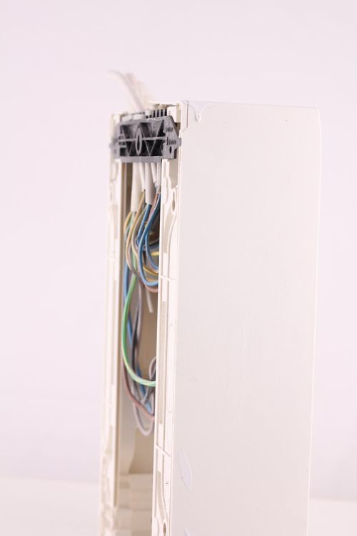 Aufputz-Feldverteiler 3-reihig - Elektrotechnik Reinhold GmbH