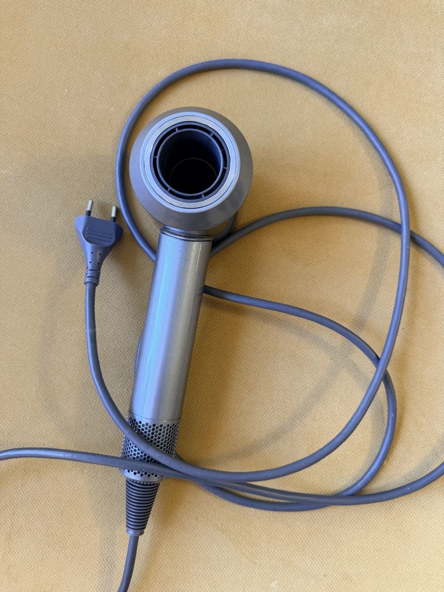 Dyson Föhn: dyson hair dryer – Gebraucht aus Dübendorf von xce_m8qq 1