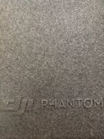 DJI Phantom 4 Drohne mit Zubehör und Anleitung