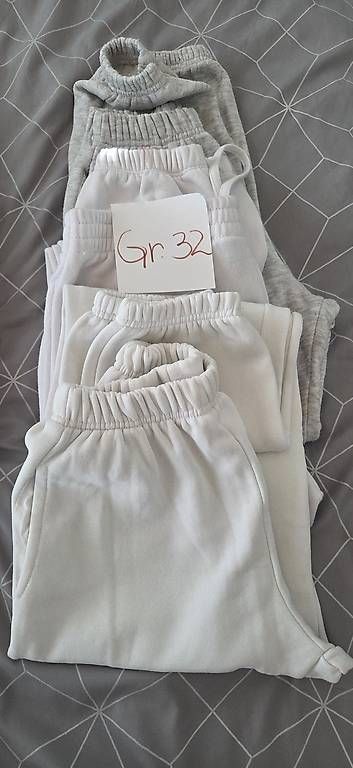 Pantaloni: Mädchen Jogginghose  – Usato da Lengnau BE venduto da son_n6n8 2