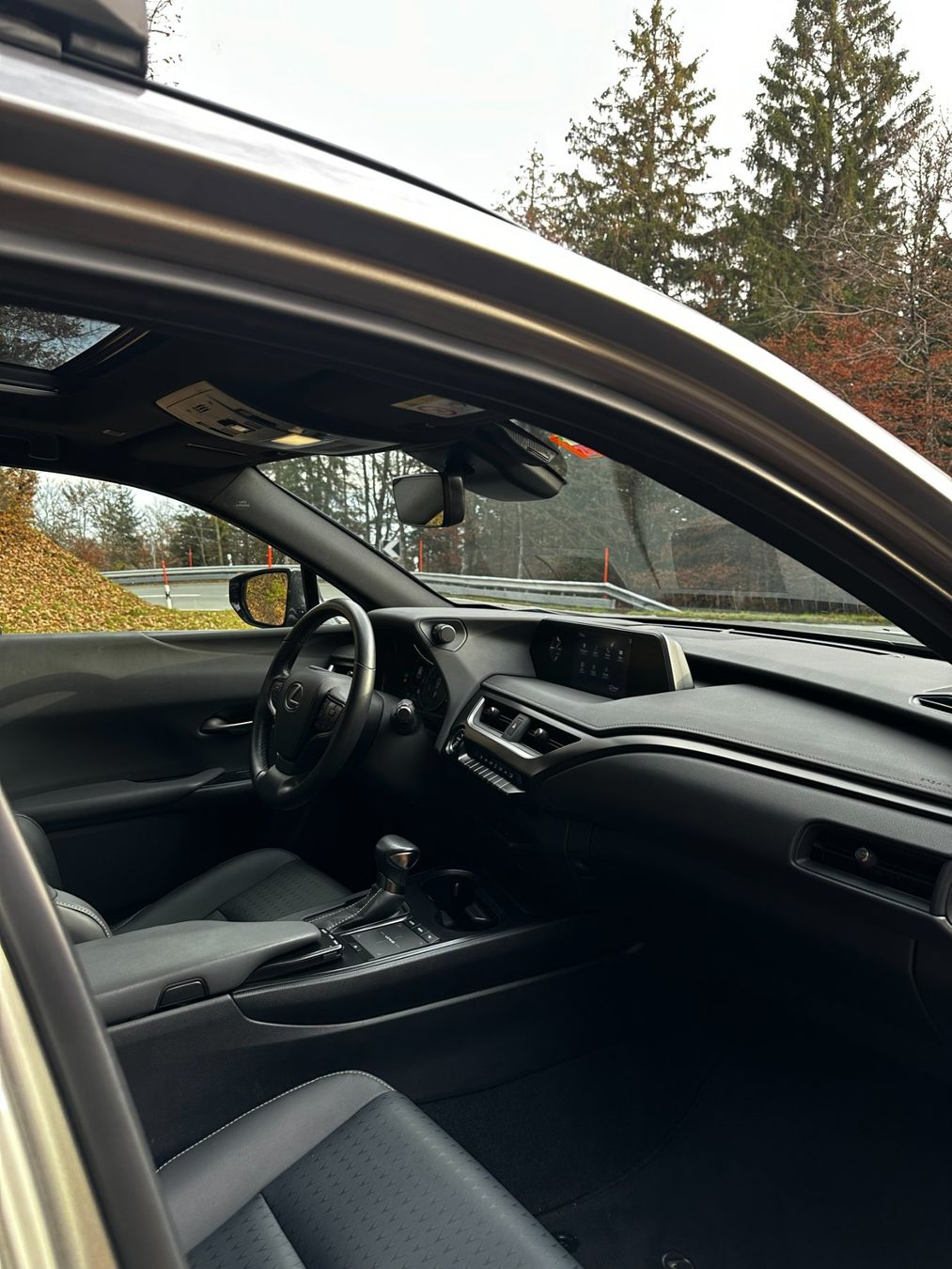 Lexus Autos: Lexus ux250h – Gebraucht aus Nyon von teo_jp5r 6