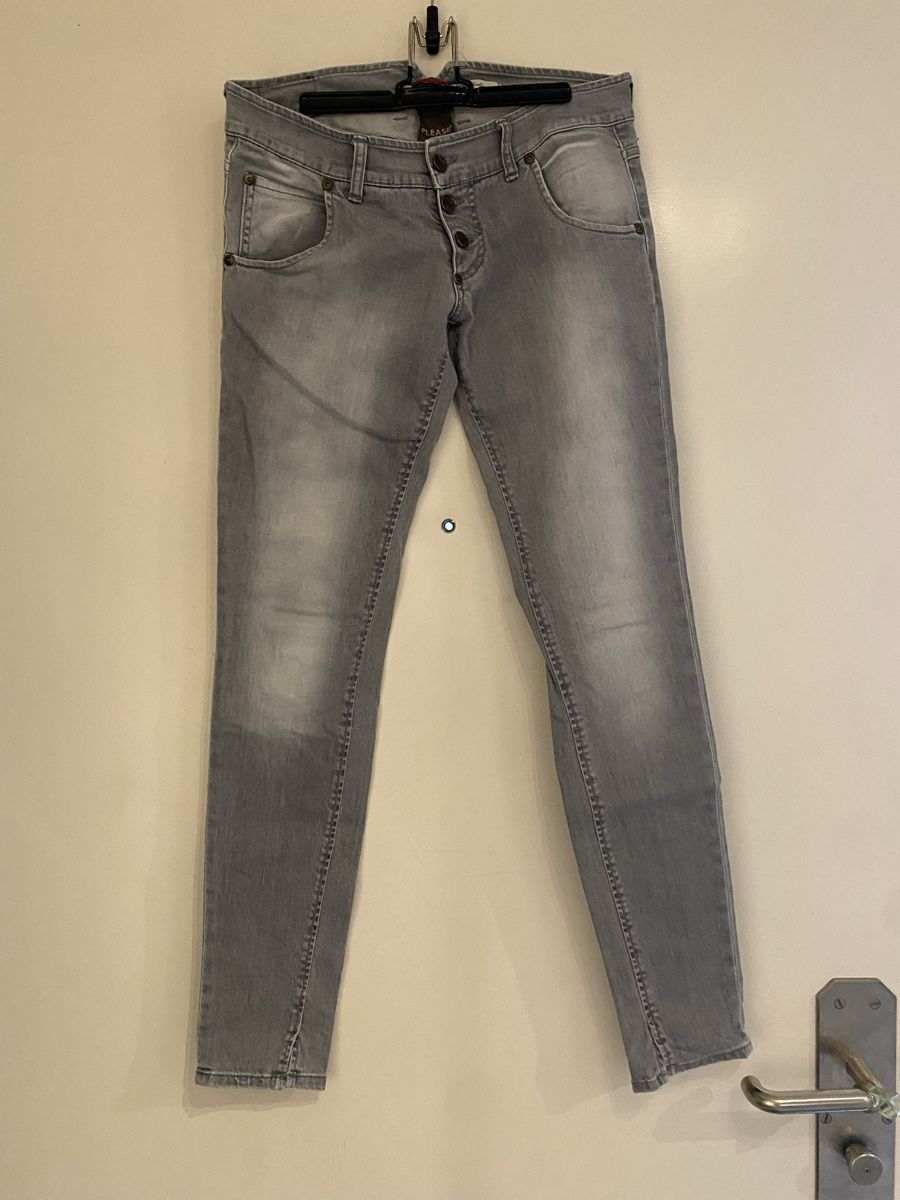 Please Jeans Jeans: Graue Please Jeans, Gr. M, Damen – Usato da Hünenberg See venduto da lar_9zjk