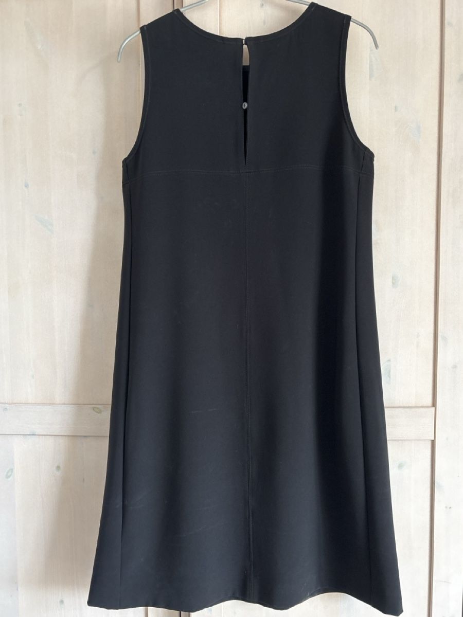 Max Mara Vestiti: Robe noire sans manches Max Mara, taille 40, état impec – Usato da Ecublens VD venduto da smet04 1