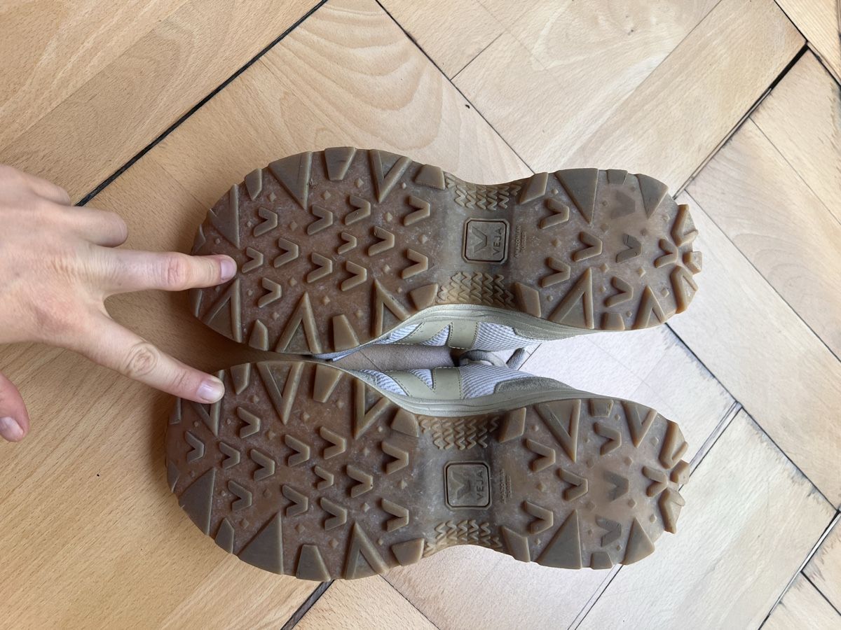 Veja Scarpe da donna: VEJA Sneakers beige/weiss 39  – Usato da Zürich venduto da romcam 2