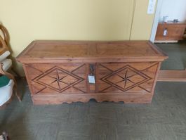 Renaissance Truhe aus Tanne