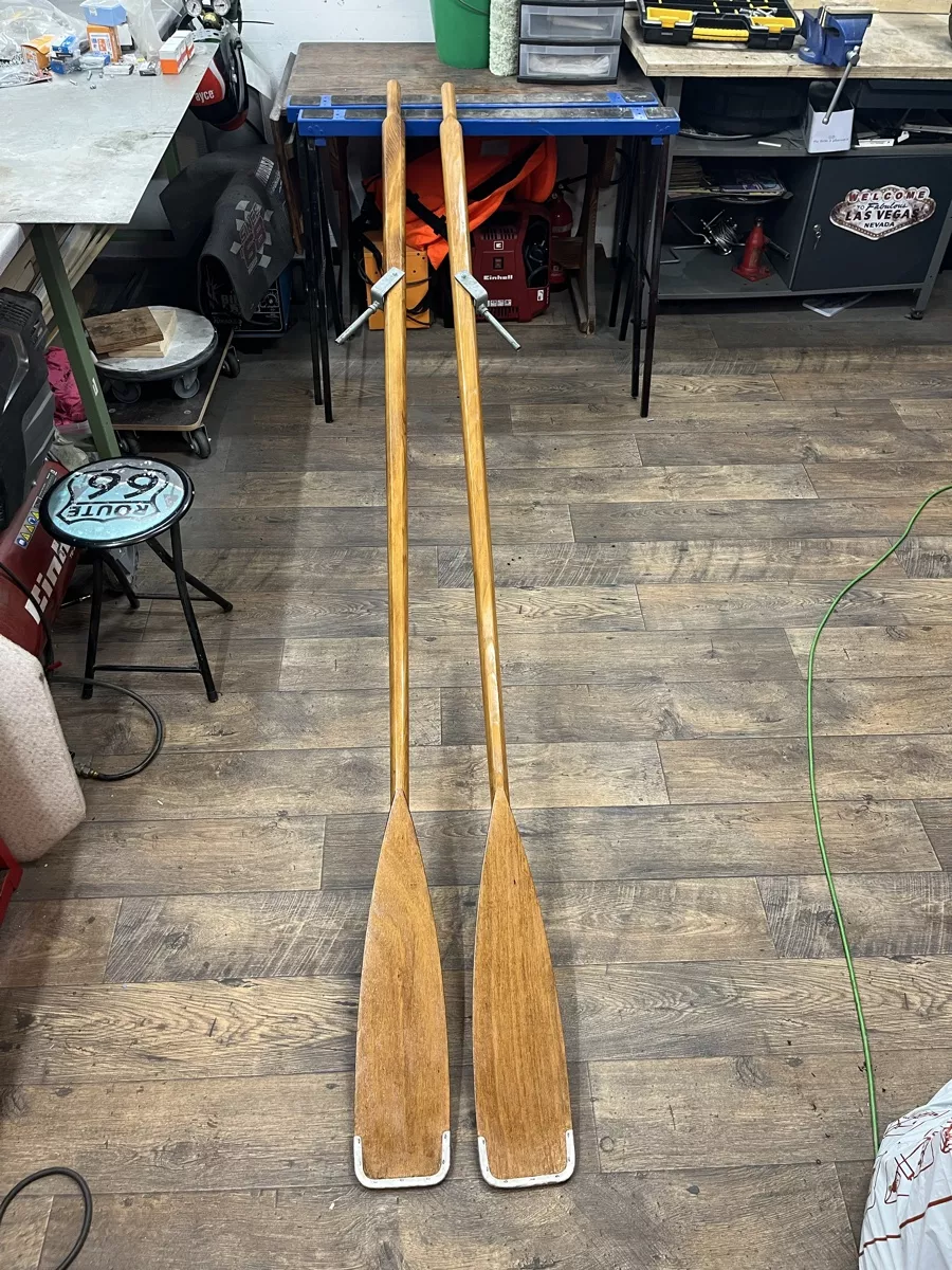 Gommoni, kayak & canoe: Rames en bois  – Usato da Aproz (Nendaz) venduto da Cheers_and_Woof