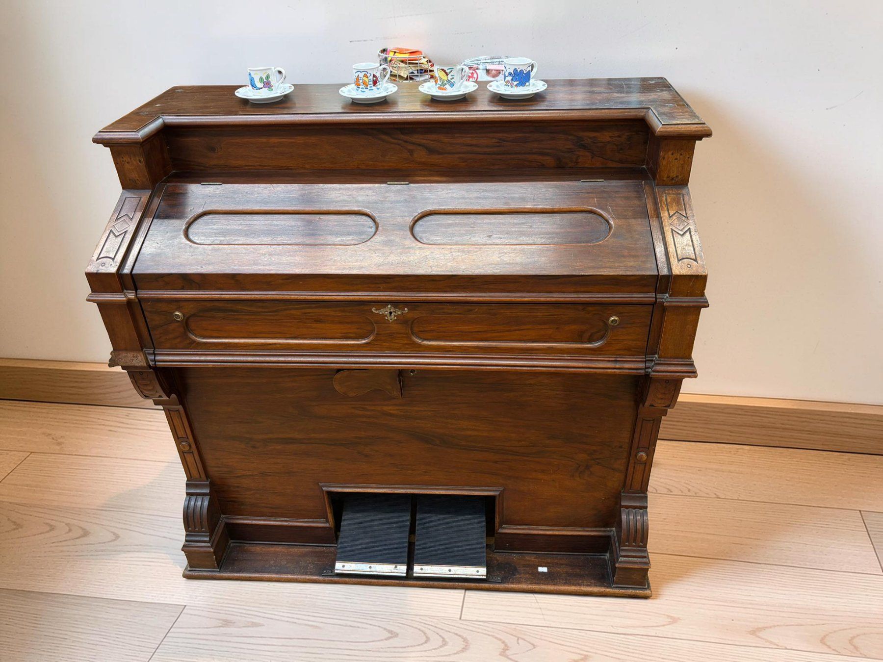 Strumenti musicali: Antikes Orgel, Gut Zustand – Usato da Bern venduto da latrouvaillebern 3