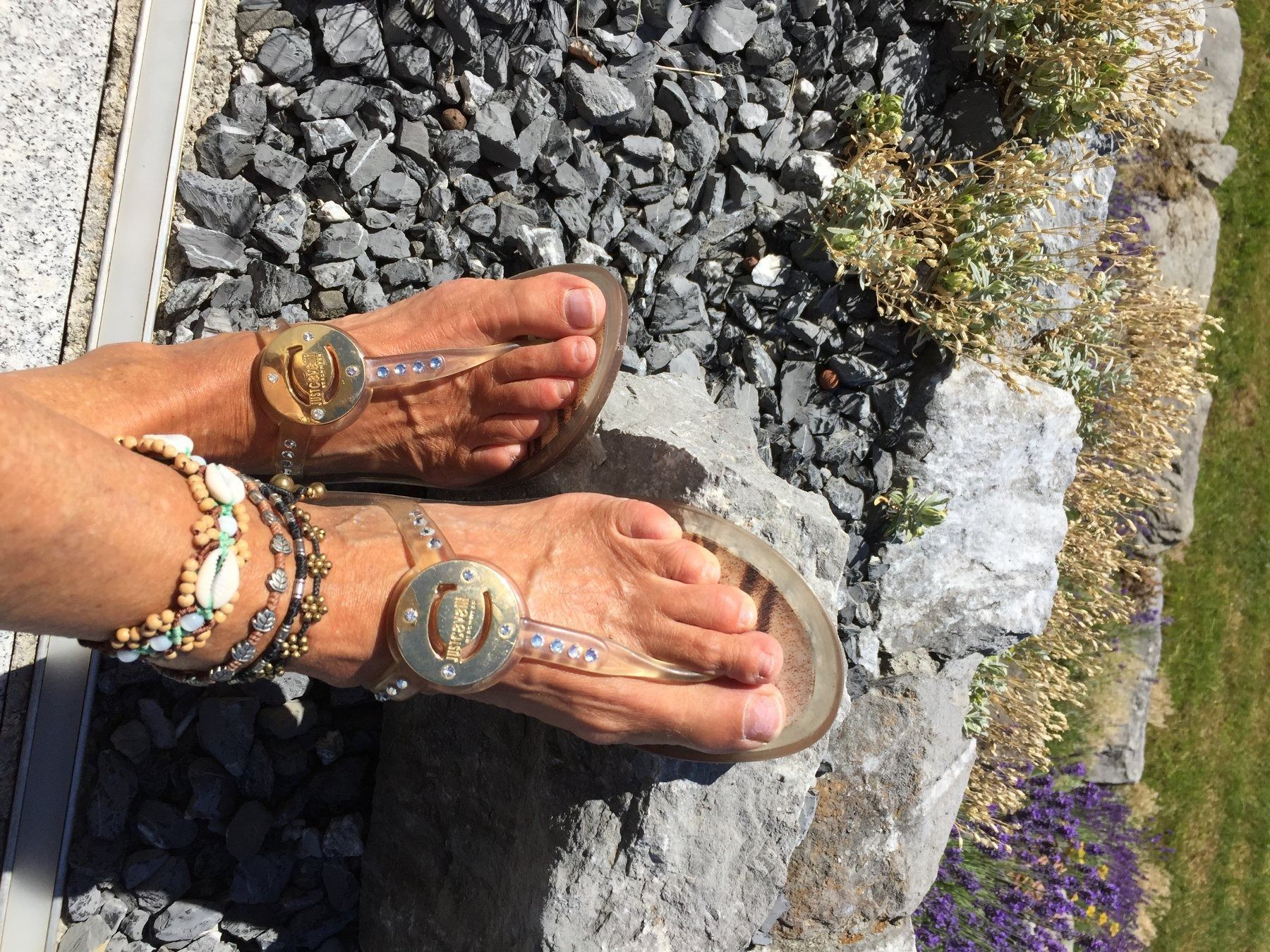 Roberto Cavalli Chaussures femmes: JUST CAVALLI  BEACHWEAR FLIPFLOPS GOLD – D'occasion à Eschenbach SG par Lady020 6